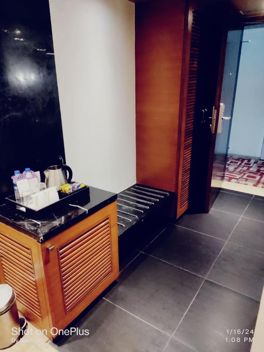 Country Inn&Suites By Radisson Navi Mumbai Bagian luar foto