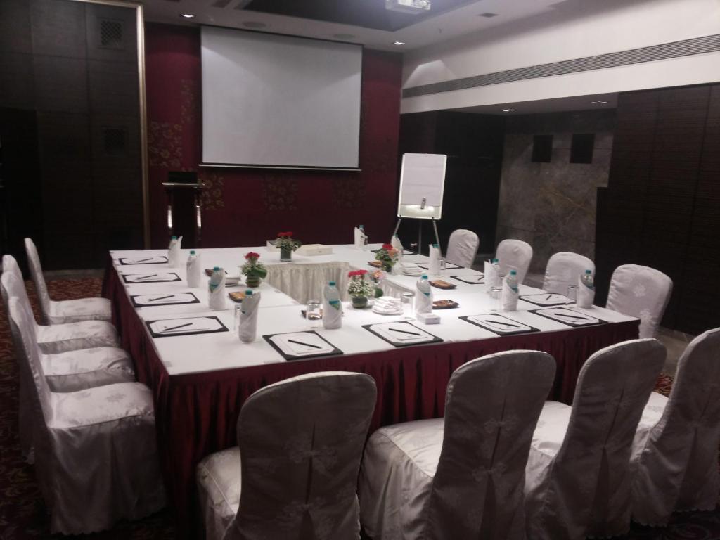 Country Inn&Suites By Radisson Navi Mumbai Bagian luar foto