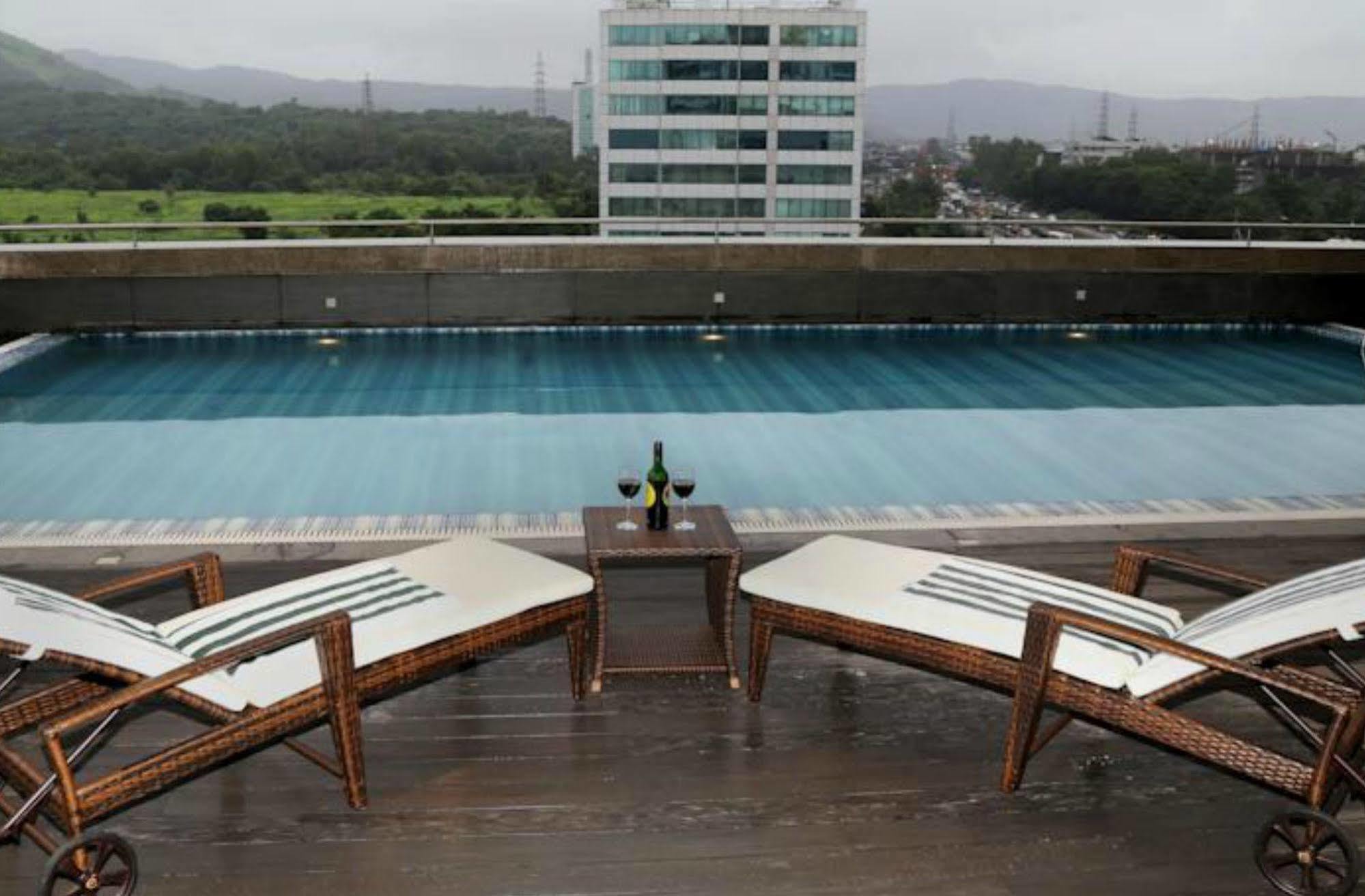 Country Inn&Suites By Radisson Navi Mumbai Bagian luar foto